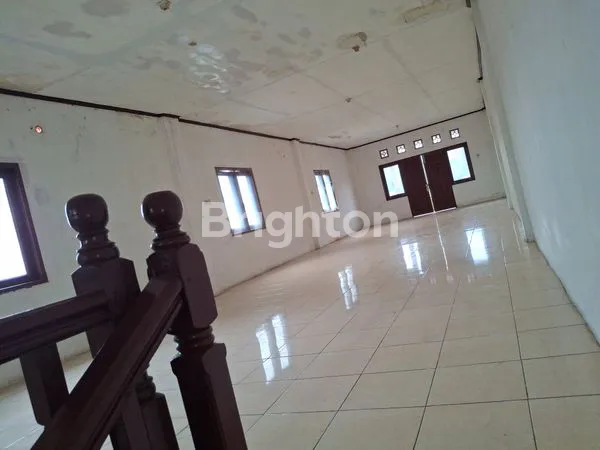 image RUKO 3 LANTAI STRATEGIS DI JL. A. WAHAB SYAHRANI (3)