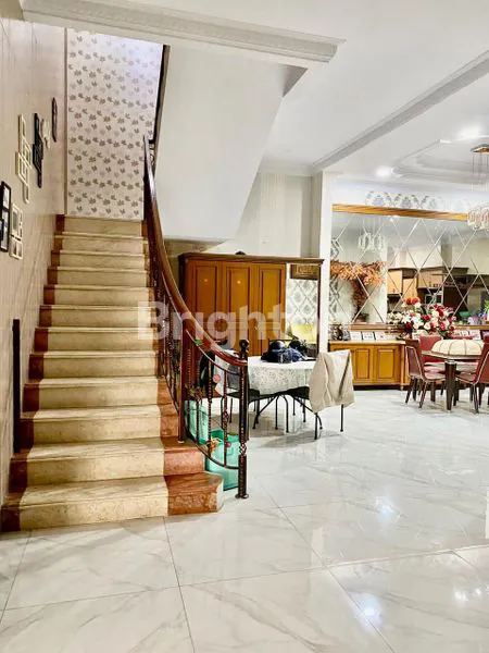 image RUMAH MEWAH TAMAN PALEM LESTARI (2)