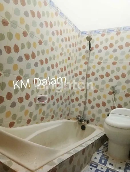 image RUMAH DI WISMA INDAH GUNUNG ANYAR FULL BANGUNAN BEBAS BANJIR (4)