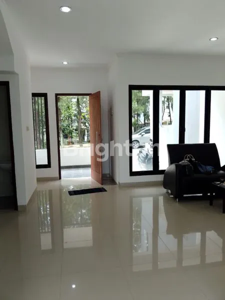 image RUMAH HUNI SIAP PAKAI (2)