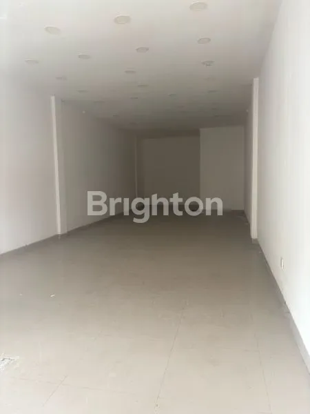 image TOKO SIAP PAKAI – LOKASI STRATEGIS DI CENTRAL UBUD, COCOK UNTUK USAHA (4)