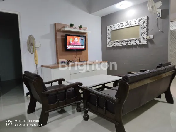 image RUMAH HOOK FULL FURNISHED 2 LANTAI LOKASI DARMO CITRALAND SURABAYA BARAT (3)