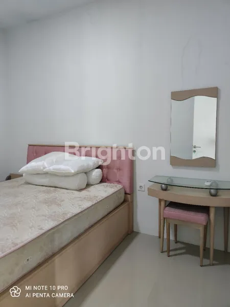 image RUMAH HOOK FULL FURNISHED 2 LANTAI LOKASI DARMO CITRALAND SURABAYA BARAT (5)