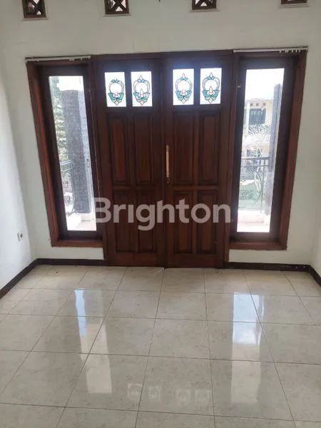 image VILLA MEWAH 2 LANTAI DI BATU, DEKAT ASTON INN (3)