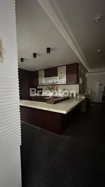 image FOR SALE – RUMAH MEWAH DHARMAHUSADA INDAH II!! KAWASAN PREMIUM, LAHAN SUPER LUAS SIAP HUNI (8)