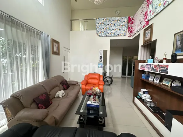 image  RUMAH VILLA VALENSIA DEKAT PAKUWON MALL PTC, DEKAT SPAZIO OFFICE TOWER, DEKAT HR MUHAMMAD (2)