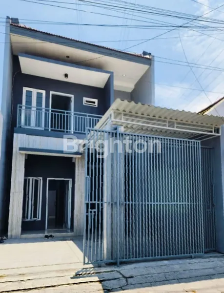 image DIJUAL RUMAH SIAP HUNI, 2 LANTAI, SHM, LOKASI STRATEGIS, DEKAT DENGAN KOMERSIAL AREA (1)