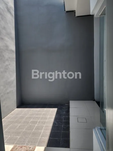 image DIJUAL RUMAH SIAP HUNI, 2 LANTAI, SHM, LOKASI STRATEGIS, DEKAT DENGAN KOMERSIAL AREA (2)