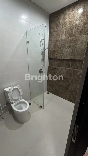 image DIJUAL RUMAH BARU RENOVASI DI ASERA ONE EAST, HARAPAN INDAH BEKASI (6)