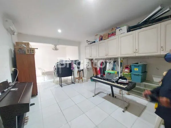 image RUMAH MEWAH LT 372 LB 600 DI CIRENDEU, DEKAT MRT (3)