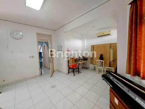image RUMAH MEWAH LT 372 LB 600 DI CIRENDEU, DEKAT MRT (2)