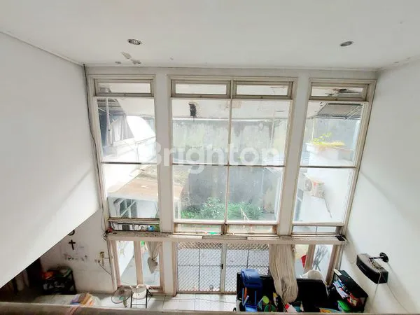 image RUMAH MEWAH LT 372 LB 600 DI CIRENDEU, DEKAT MRT (7)