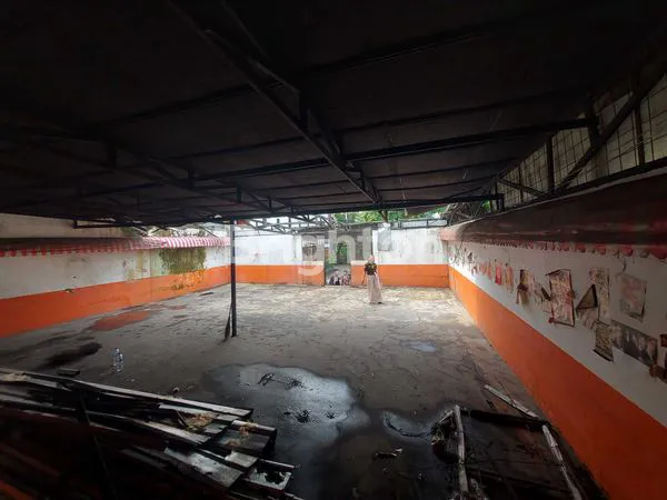 image SEWA GUDANG EX RESTO LT 240M² DI PAMULANG (4)