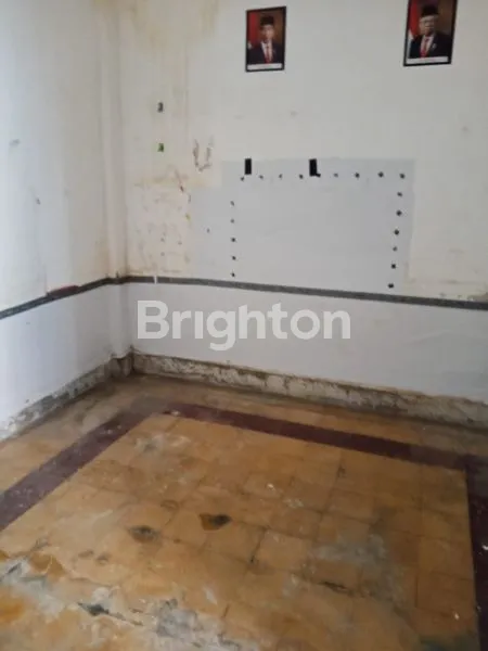 image RUMAH 1 LANTAI DI JALAN DONOKERTO SURABAYA DEKAT KAPASARI KAPASAN (3)