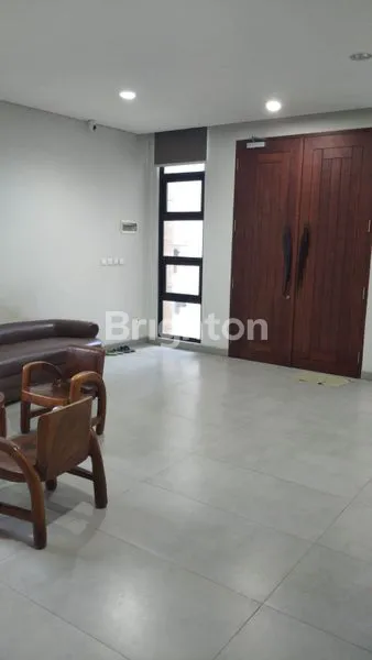 image JUAL RUMAH 2 LANTAI HOOK,BARU & SIAP HUNI DI POJ (PEARL OF JAVA) (2)