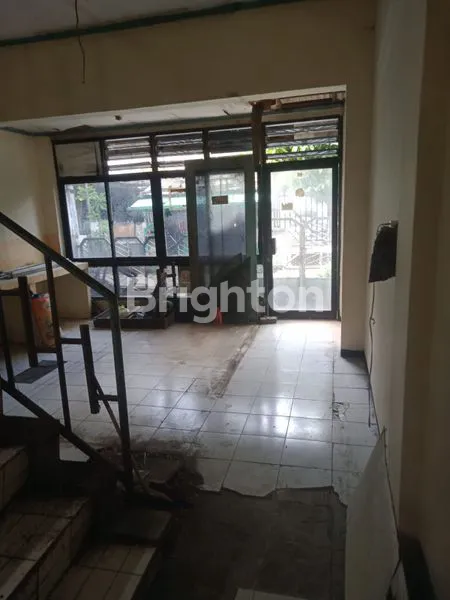 image RUKO 2,5 LANTAI NOL JALAN RAYA MANYAR SIAP PAKAI (3)