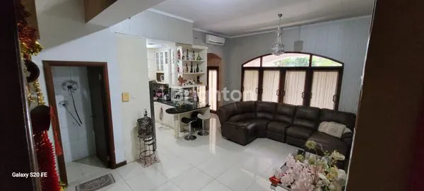 image WATERPLACE GARDEN MANSION TOWER A  FEELS LIKE HOME 2 LANTAI SEBERANG PAKUWON MALL, PAKUWON INDAH SURABAYA BARAT  (3)