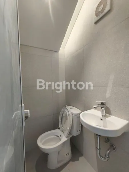 image HUNIAN MODERN 3 LANTAI, LT 42M² DI TANJUNG DUREN (5)