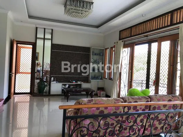 image DIJUAL VILLA BESAR DENGAN PEMANDANGAN SAWAH DAN POOL PRIBADI DI JALAN PANTAI BERAWA CANGGU (3)