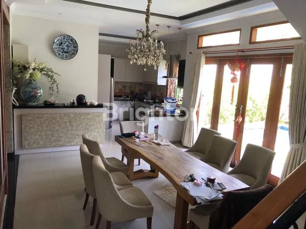 image DIJUAL VILLA BESAR DENGAN PEMANDANGAN SAWAH DAN POOL PRIBADI DI JALAN PANTAI BERAWA CANGGU (4)