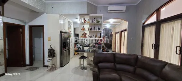 image APARTEMEN WATERPLACE GARDEN MANSION TOWER A 2 LANTAI FEELS LIKE HOME SEBERANG PAKUWON MALL, PAKUWON INDAH PUSAT SURABAYA BARAT  (4)