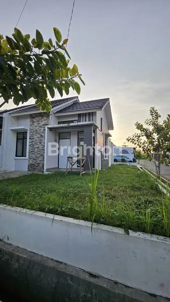 image RUMAH HOOK SIAP HUNI DI BUKIT CIMANGGU CITY, BOGOR (3)