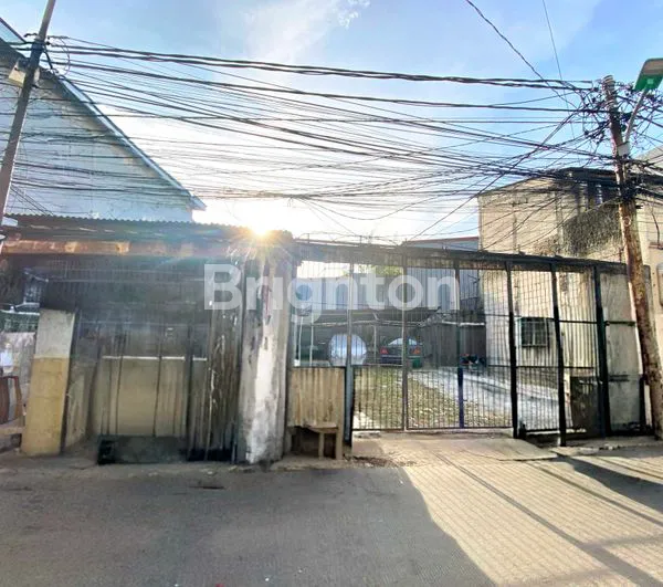image LAHAN TANAH 140M² DAN KIOS KECIL PINGGIR JALAN DI SUNTER AGUNG JAKARTA UTARA (1)