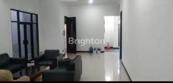 image RUMAH PINGGIR JALAN MARGASATWA JAKARTA SELATAN (4)