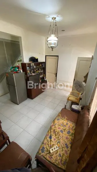 image DIJUAL CEPAT! RUMAH SIAP HUNI DI KOMPLEK KAISAR BINTARO 5 – TANGERANG SELATAN (3)