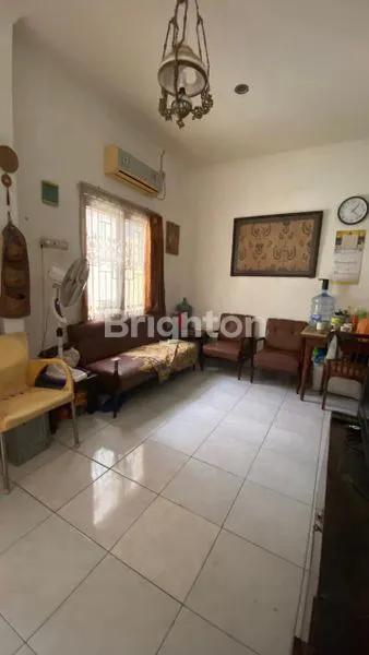 image DIJUAL CEPAT! RUMAH SIAP HUNI DI KOMPLEK KAISAR BINTARO 5 – TANGERANG SELATAN (2)