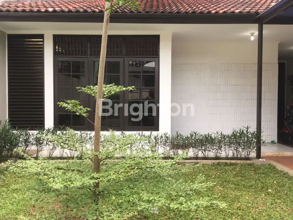 image RUMAH MADYA DI PEMUKIMAN ASRI LEBAK BULUS DEKAT DENGAN STASIUN MRT  (3)