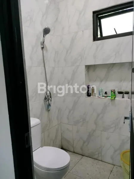 image RUMAH 2 LANTAI HARGA MIRING DIBAWAH 1M! (7)