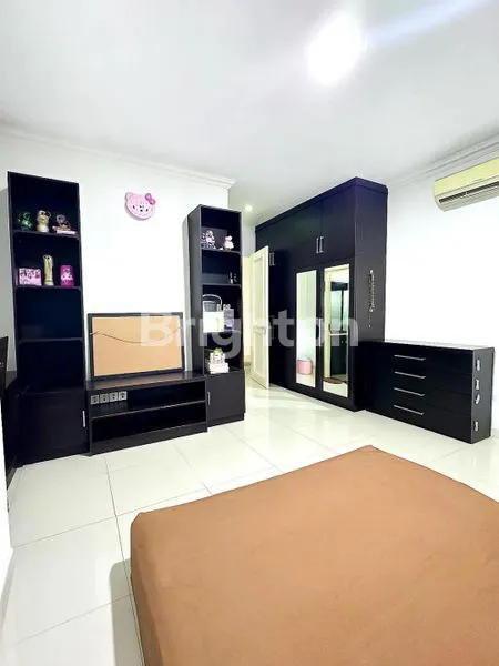 image RUMAH HOOK MODERN FULL FURNISHED SIAP HUNI DI JANTUNG BSD (5)