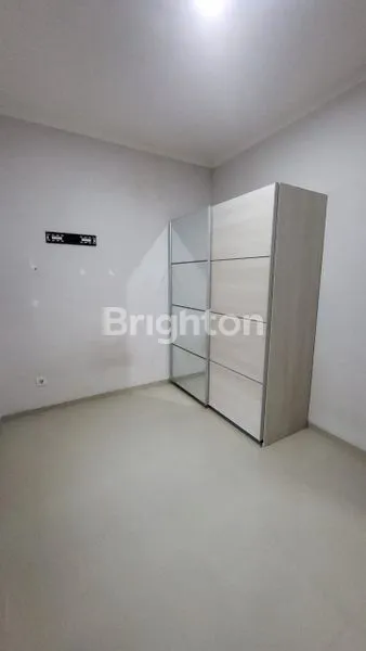 image RUMAH MODERN 2 LANTAI SIAP HUNI DEKAT RS BRAWIJAYA DAN AKSES TOL (7)