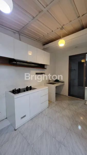 image RUMAH MODERN 2 LANTAI SIAP HUNI DEKAT RS BRAWIJAYA DAN AKSES TOL (2)