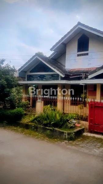 image HOT PROPERTI SPESIAL NATAL DISEWAKAN RUMAH PREMIUM RING-ROAD UTARA - MAGUWO (1)