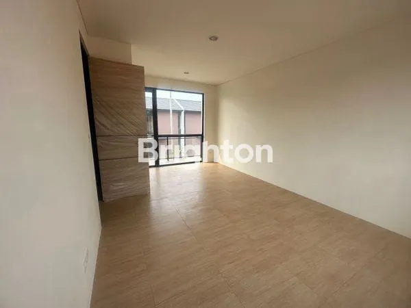 image RUMAH BARU MODERN DI CENDANA LIVIN PARK SERPONG (7)