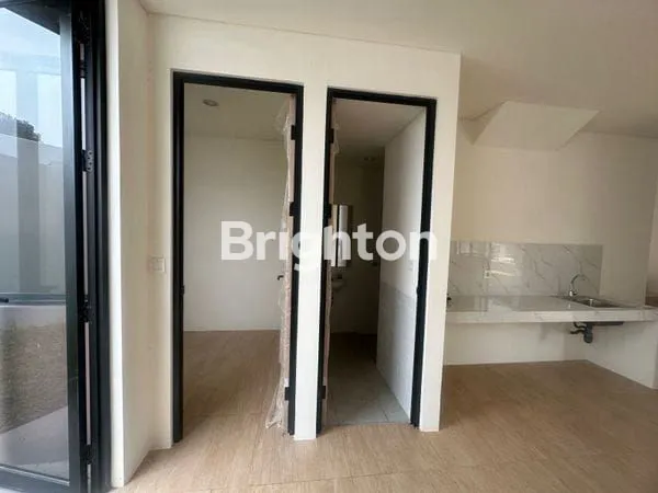 image RUMAH BARU MODERN DI CENDANA LIVIN PARK SERPONG (5)