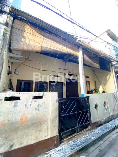 image RUMAH 1¼ LANTAI 86M² TERBAGI 2 UNTUK TINGGAL DAN SEBELAHNYA SEWAKAN DI SUNTER AGUNG JAKARTA UTARA (1)