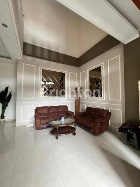 image RUMAH SIAP HUNI MEWAH, STRATEGIS DI TENGAH KOTA SOLO (2)