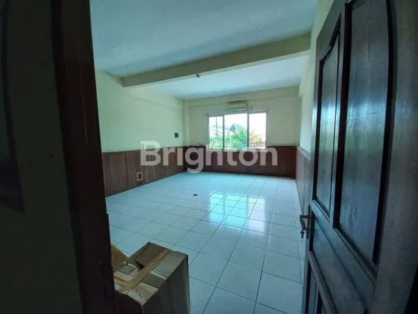 image RUKO 3 LANTAI STRATEGIS DI JL. JUANDA, SAMARINDA (2)