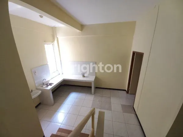 image RUKO 3 LANTAI STRATEGIS DI JL. JUANDA, SAMARINDA (3)