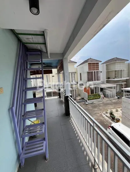 image RUMAH 2 LANTAI SIAP HUNI FULL PERABOT  DEKAT SUHAT MALANG (6)