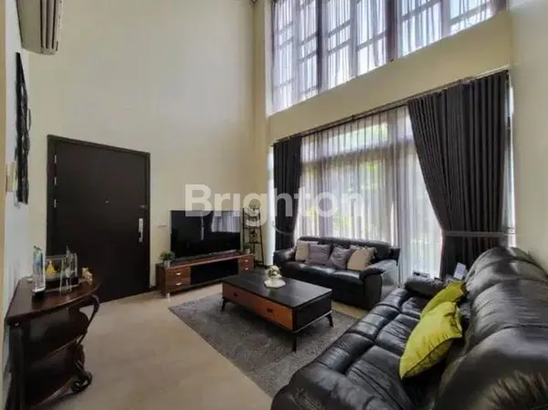 image RUMAH MEWAH DENGAN PRIVATE POOL DI NAVAPARK, BSD (3)