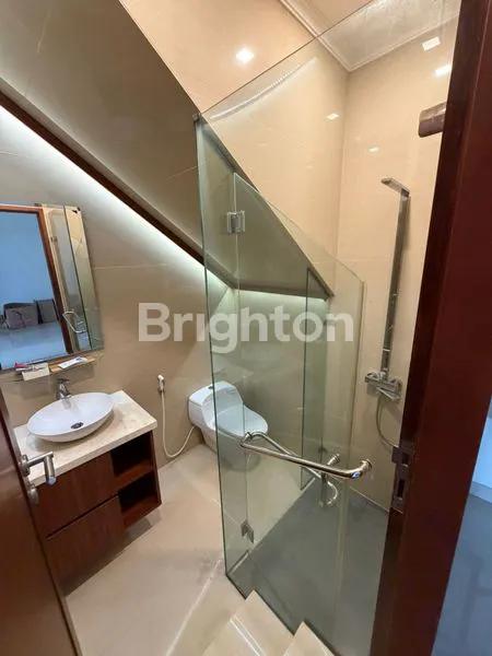 image DIJUAL RUMAH SIAP HUNI DI KELAPA GADING , JAKARTA UTARA (7)