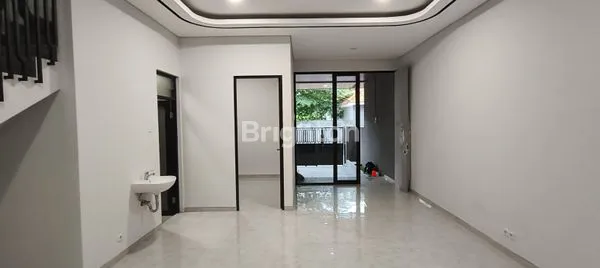 image NEW MANYAR SCANDINAVIAN 2 LANTAI SELANGKAH KE RAYA KERTAJAYA (4)