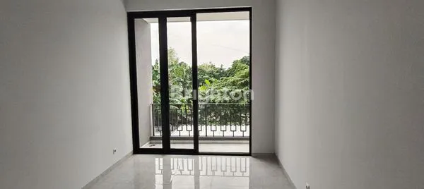 image NEW MANYAR SCANDINAVIAN 2 LANTAI SELANGKAH KE RAYA KERTAJAYA (7)