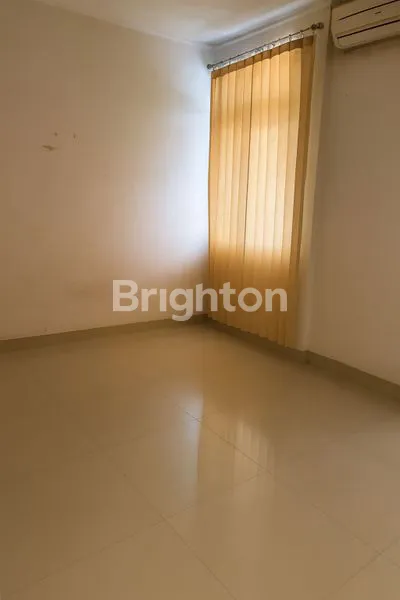 image DIJUAL RUMAH VICTORIA PARK KARAWACI TANGERANG (3)