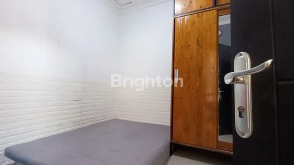 image HUNIAN NYAMAN 3 KT DI MENTENG REGENCY GRESIK (6)