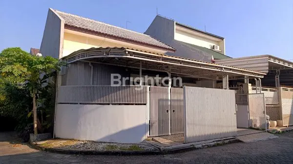 image HUNIAN NYAMAN 3 KT DI MENTENG REGENCY GRESIK (1)